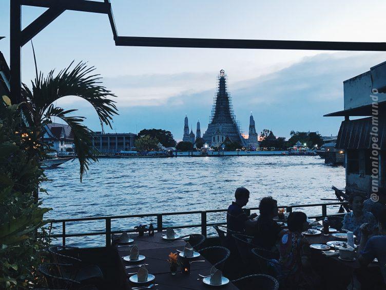 The Deck, restaurante em Bangkok