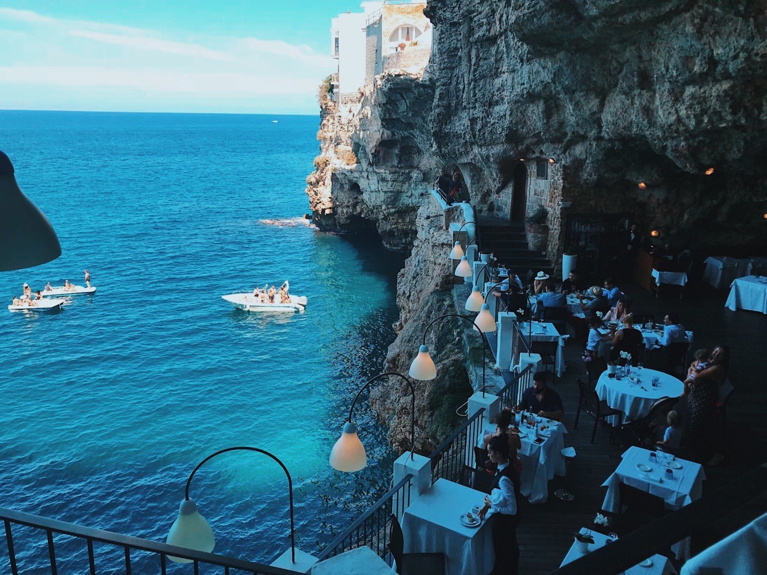 Grotta Palazzese - o restaurante dentro da gruta