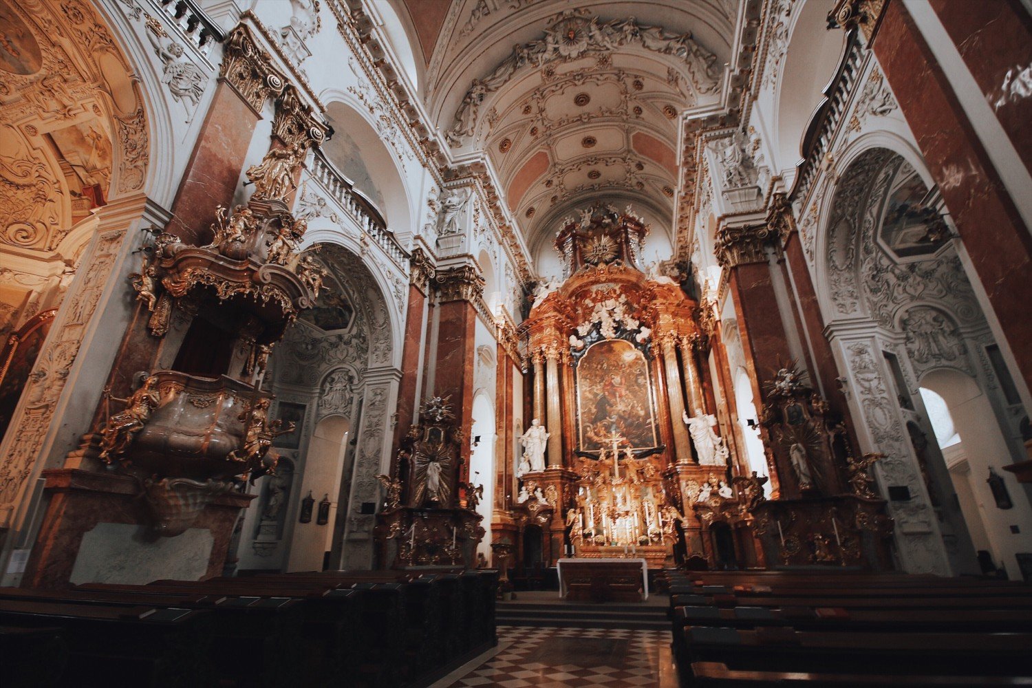 Igreja de Santo Inácio em Praga