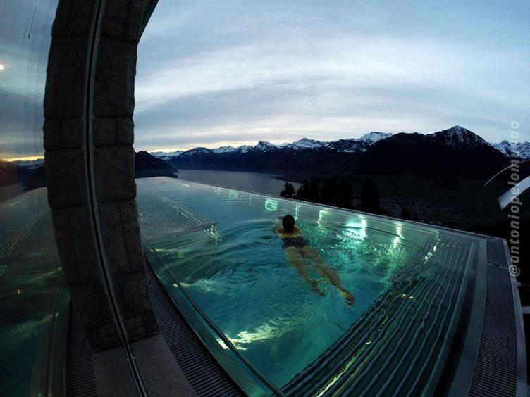 Piscina aquecida - Villa Honegg - Suíça